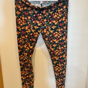LuLaRoe Leggings with Orange and Red Floral Pattern